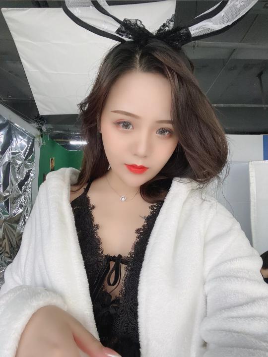 兼职极品身材大学生